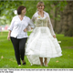 Illustration for article titled Kate Middleton's Wedding Gown Recreated With 5,000 Balloons